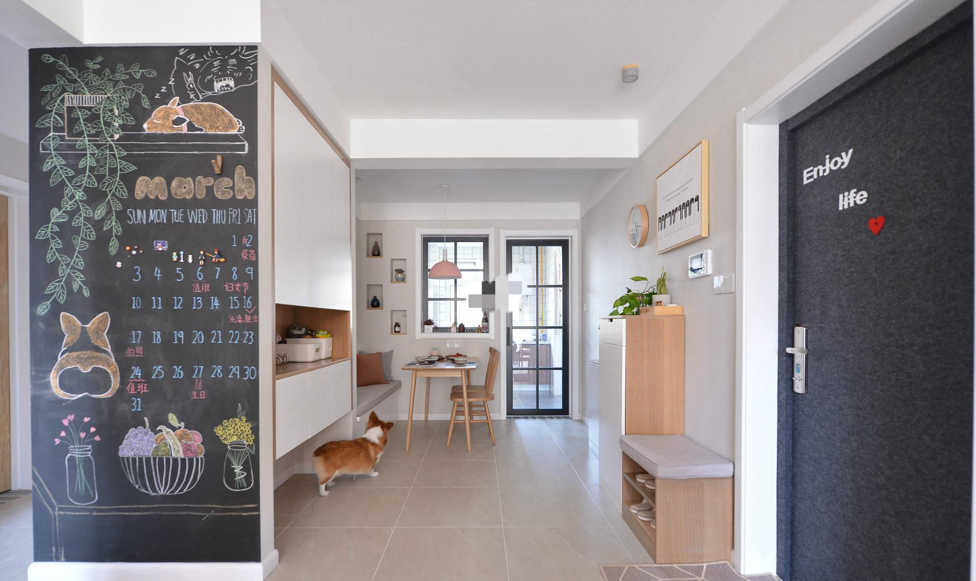 「」128㎡，入门被玄关迷住，阳台做个小抬高，完工更漂亮实用，有品位