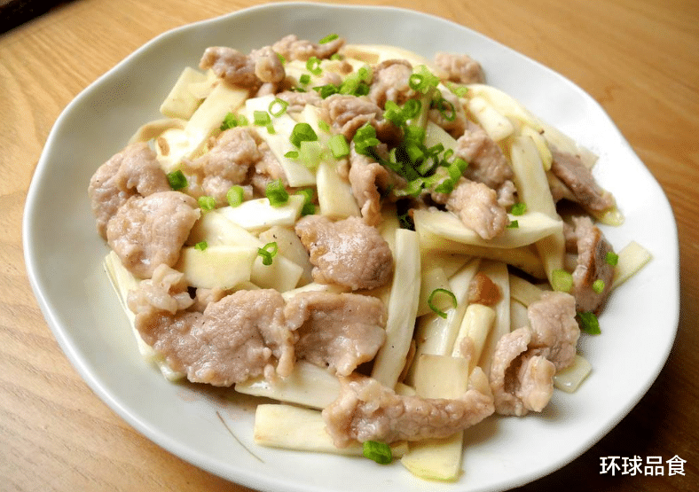 茭白|入秋后,遇见此菜多买点,每天炒一盘,补钙质,美味又下饭