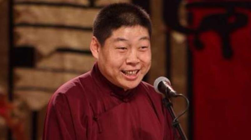 张云雷|“道歉”风波后，郭德纲首谈张云雷：德云社成功，庆幸有个郭德纲