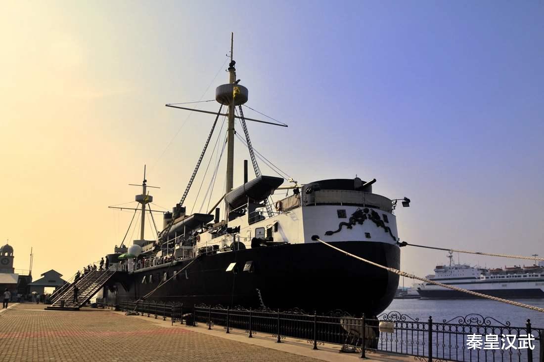 炮弹|定远舰33厘米铁甲出水，印证北洋水师战败真因，炮弹不足是误传