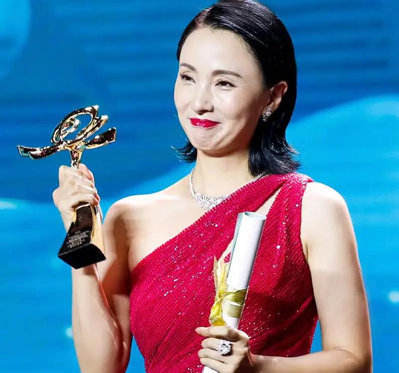 陶虹|陶虹无限度包容徐峥背后，是那几年父母双亡深陷抑郁的日子