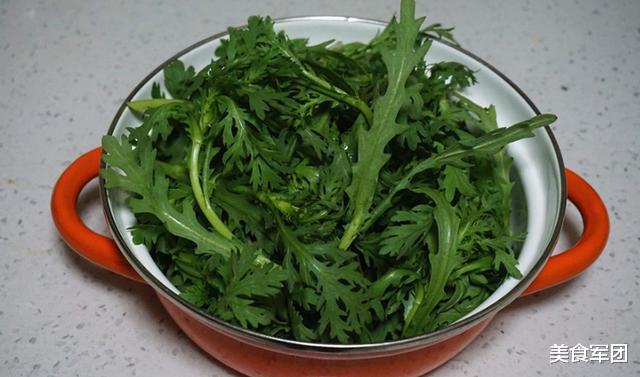 茼蒿|这菜,对眼睛特别好,3块钱1斤超好吃,视力不好的人要多吃