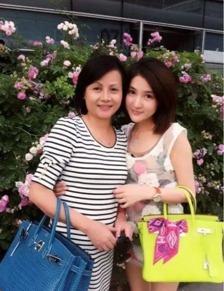 郭美美|说好了改过自新？如今再炫富，5年牢狱不长记性？