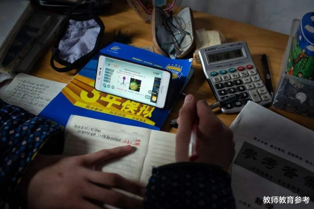 『国家卫健委』国家卫健委最新通知,中小学生迎来好消息,教师却表示很为难?