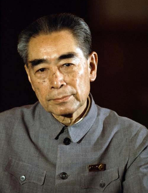 长征|长征途中周恩来患重病，军医都束手无策，一农民说我来