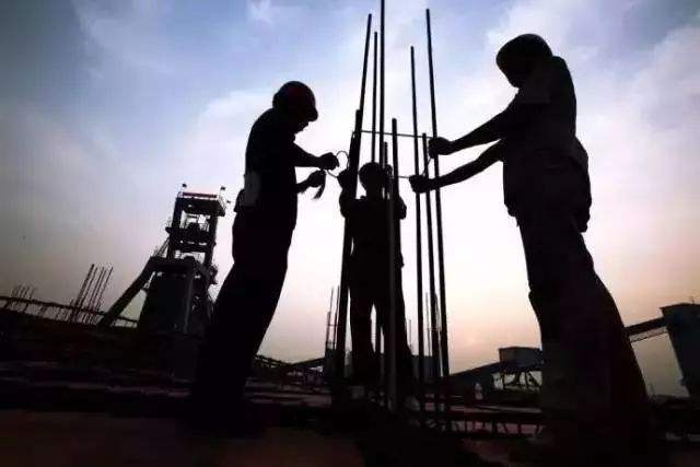 @三份工作适合待业在家的中年人，月入过万没问题，前提是要肯吃苦