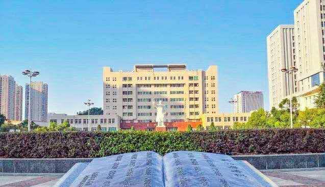 小姐姐|这4所省属医科大学，知名度低，学生却很好就业