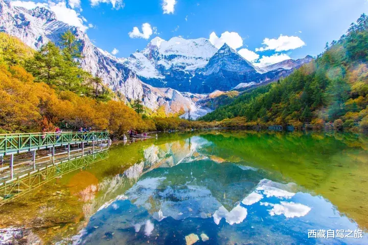 川西|深秋酝酿的五彩斑斓，全在川西晕染开了！