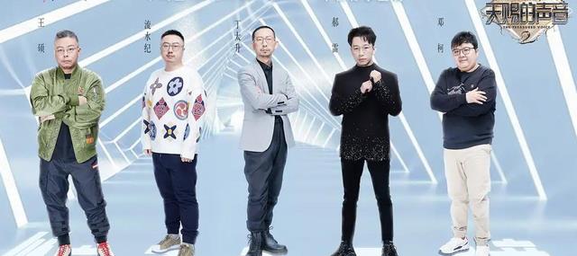 vava|丁太昇怼哭VAVA，引起说唱圈群攻：只因扯开了说唱歌手遮羞布