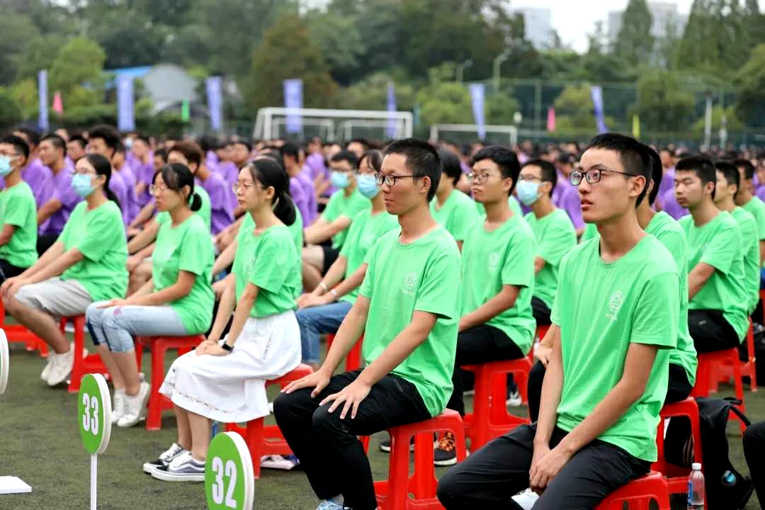 招生|国内最“牛”的985大学，对本地考生招生不到230人，家长很不满意