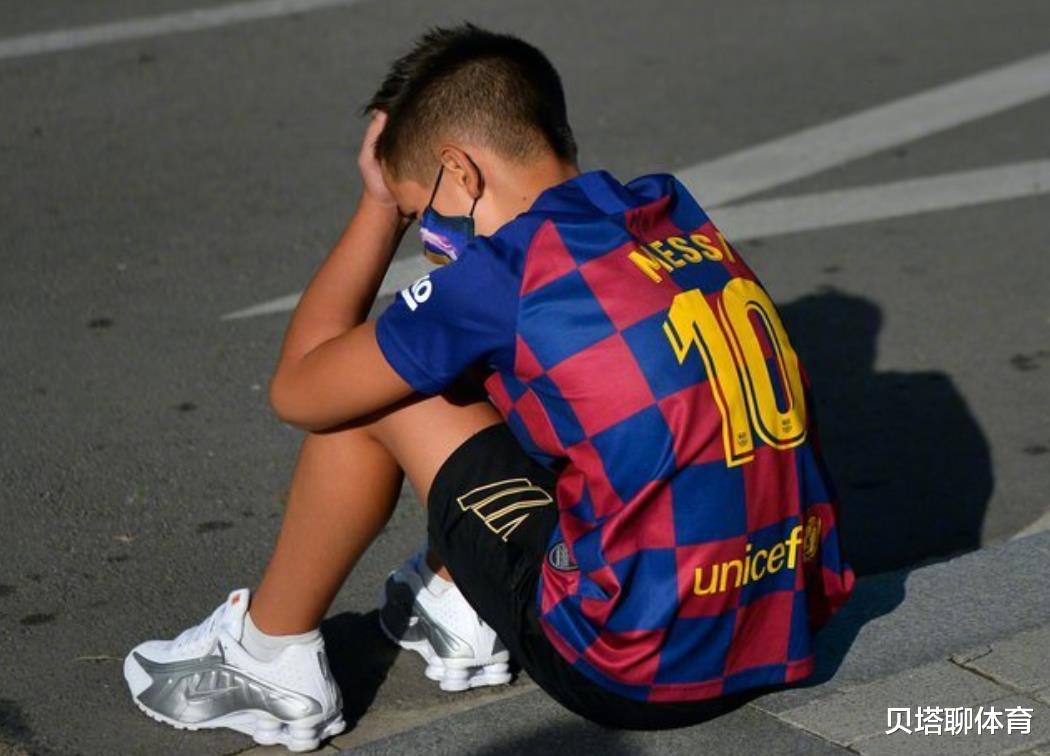 梅西|梅西惨被打脸？球王父亲说出实话：我儿子或许再留巴萨1年