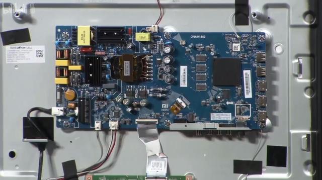 小米科技@小米电视为什么经不起拆？天极专业拆机：为省成本用料太差