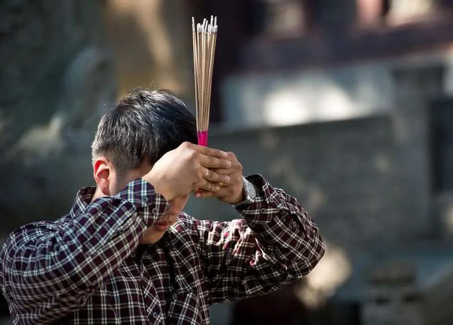 [生肖]到了6月初，运势看涨，横财滚滚来，贵人辅佐，十人九富的属相