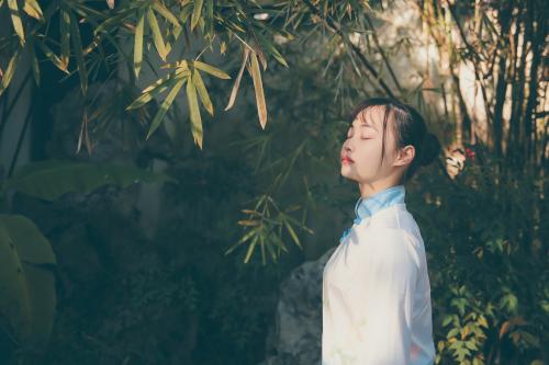 桃花劫：5月末，芳草幽香，天高云淡，与前任重归于好的星座