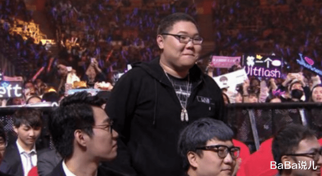 pdd|PDD玩游戏无意暴露余额，观众看了后：难怪充钱没感觉