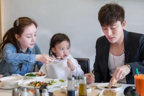 [李小璐]从影后到网红，李小璐是亲手毁掉了自己的名气
