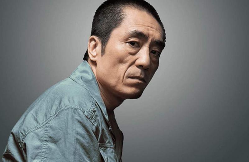 张艺谋|67岁的张艺谋：与36岁的妻子和56岁的岳母同框，网友：大写的尴尬