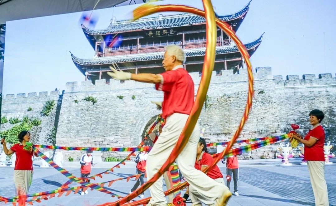 #溺水#中国退休老人真实写照，太现实，看完泪奔...