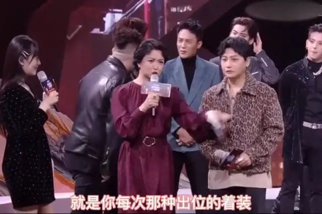 陈志朋|面对犀利的金星，49岁陈志朋给出了，回怼的标准答案