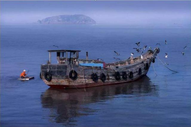 海峡要闻|因人为破坏，西沙军用海底光缆发生断裂，肇事者已经缉拿归案