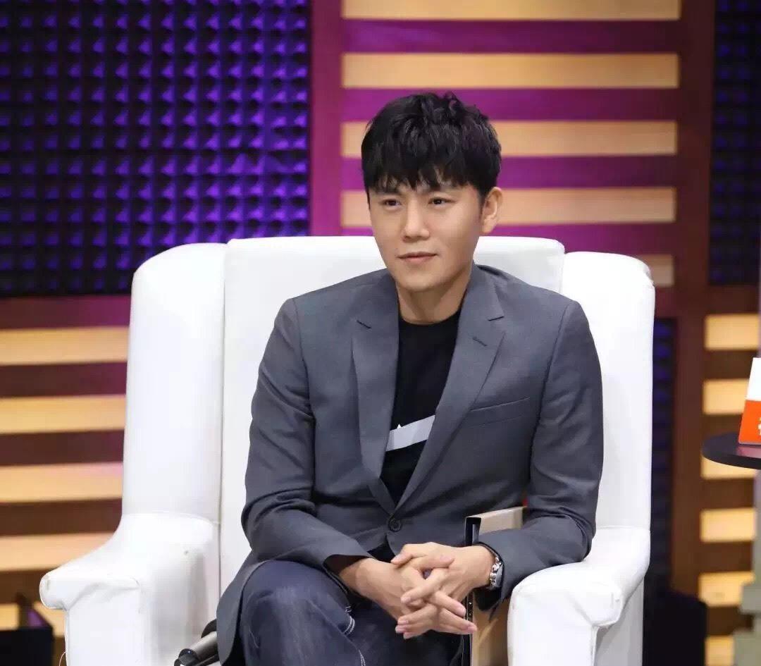 邓伦|伊能静刚认识秦昊时不设防：我以为他是同志