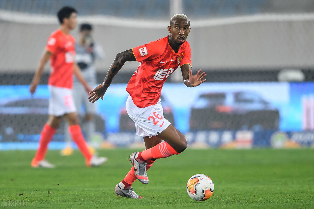 广州恒大|恒大全新进攻三叉戟出炉，“喂肥他”组合有速度和高度，成争冠利器
