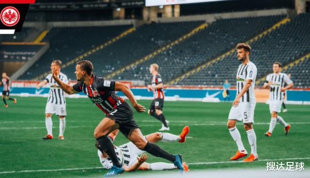 [日本队]德甲神剧情：3分钟内从1-3到3-3！23岁日本国脚终于大爆发