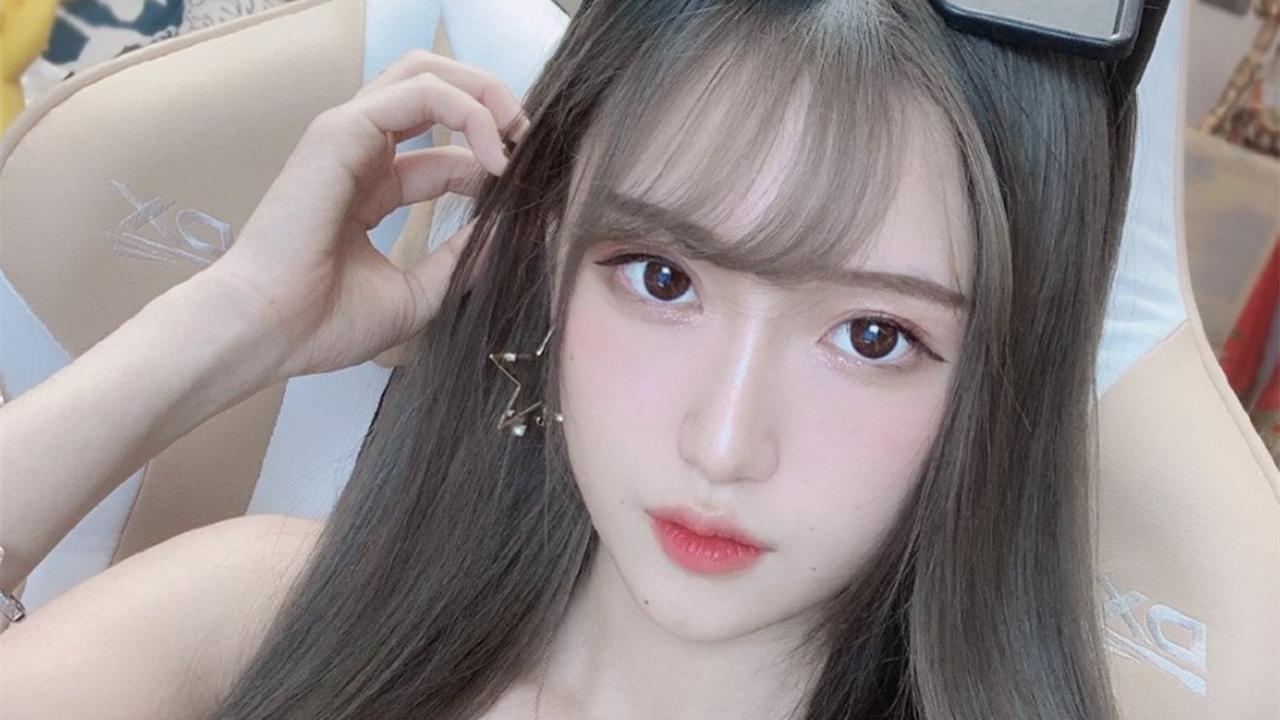 「女主播」腐团儿开播两小时，一直没有神豪来打赏，原来是漏掉了这1操作！