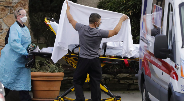 特朗普：美国单日新增确诊逾3万例 累计确诊近110万例 数十个州将解封