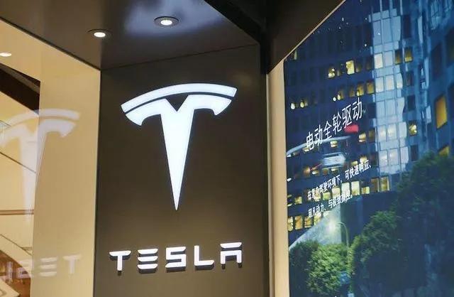 刘强东|特斯拉凭什么直接向消费者开刀?