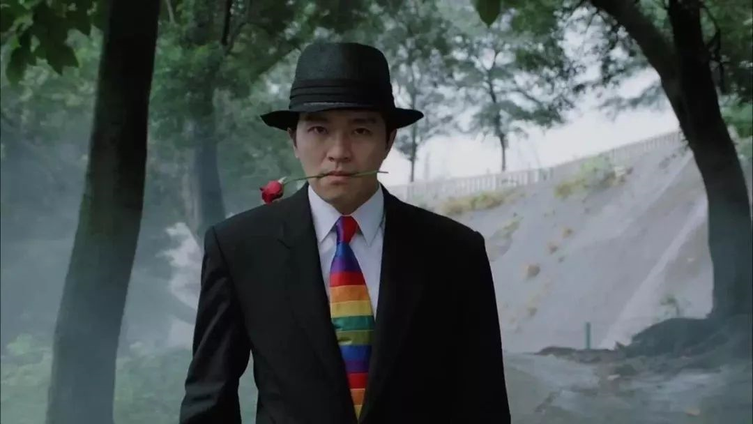 周星驰|周星驰和王晶翻脸原因，客串9天戏，被剪成男主角！