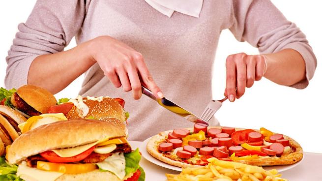 肝脏|脚上出现这三种信号，肝脏或许早已“烂如筛网”，请尽早检查