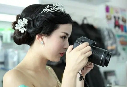 佳能|说起光刻机，其实永远是日本人心中的痛，尼康和佳能活生生被挤出了这个市场