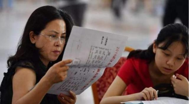 武汉大学|今年分数线“猛涨”的4所大学,发展前景好,被录取的学生有福了