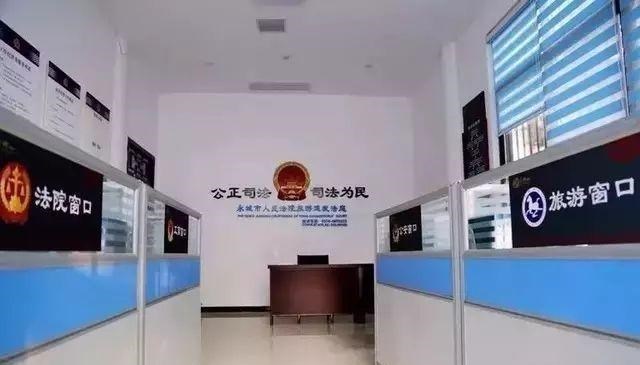 导游|游客4000多元报团去内蒙看胡杨林，被导游带去购物，导游？销售？