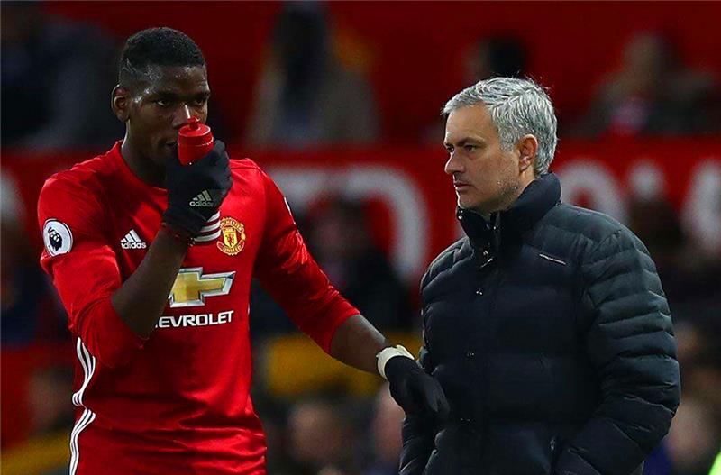 曼联|他让弗格森与穆里尼奥不爽，自荐曼城瓜帅都不要，唯独曼联当个宝