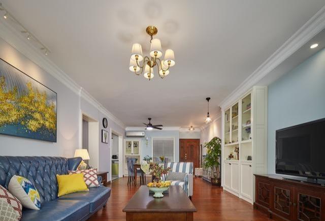 @阳台客厅一体，走廊装收纳柜，比多买20㎡都值！看着就很大气