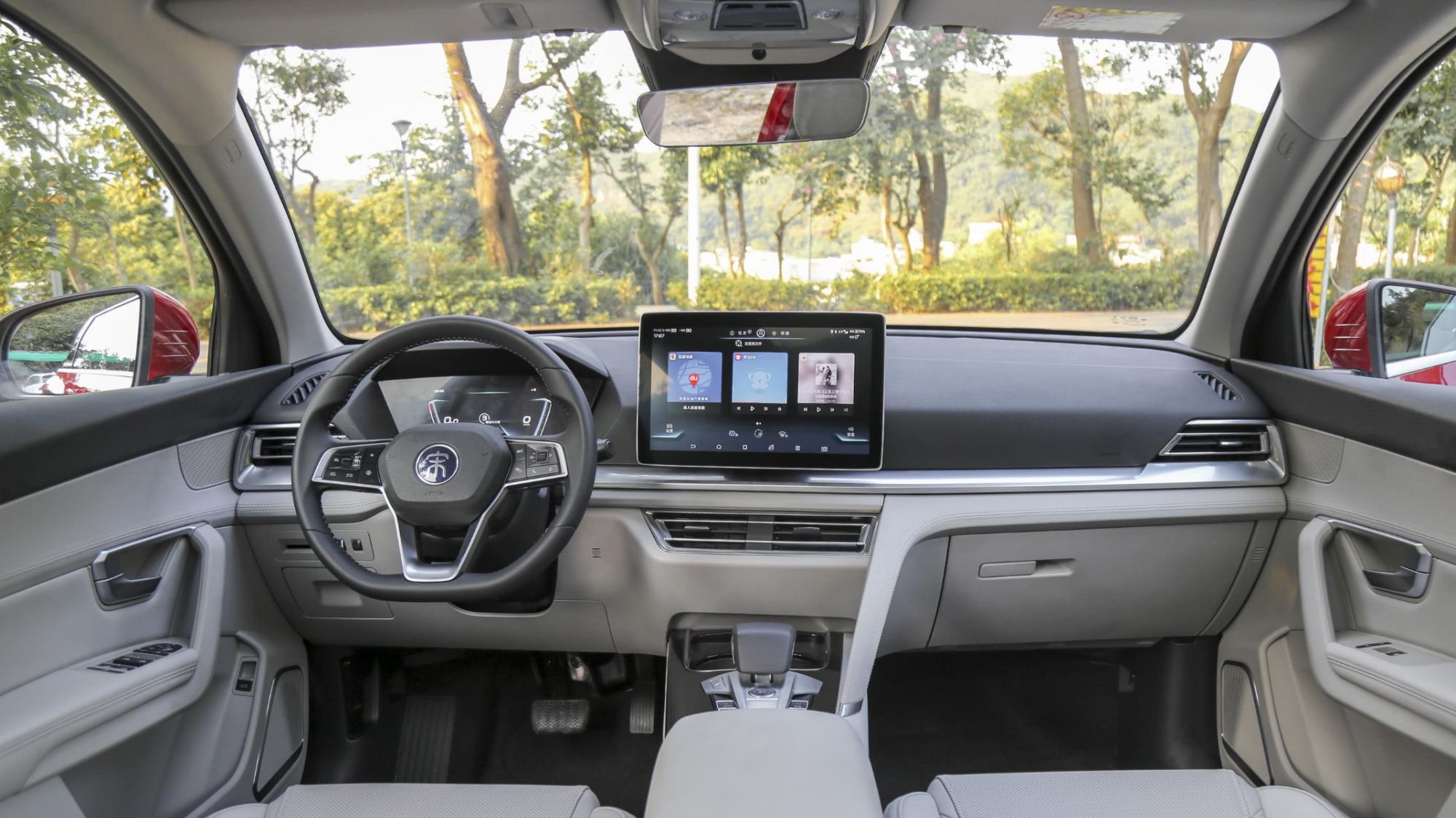 「SUV」国产紧凑型SUV新“标杆”,国六1.5T+6AT,油耗6L,6.99万起