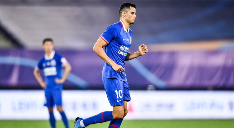 上海申花|真的踢不动了,申花36岁外援射手成水货,难留队9月份或被放弃