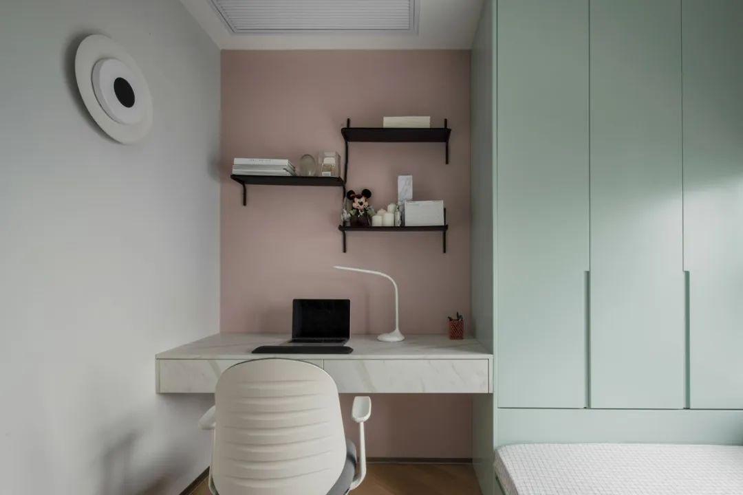 『粉色』浅灰色系遇上现代风，少女和猫都非常满意