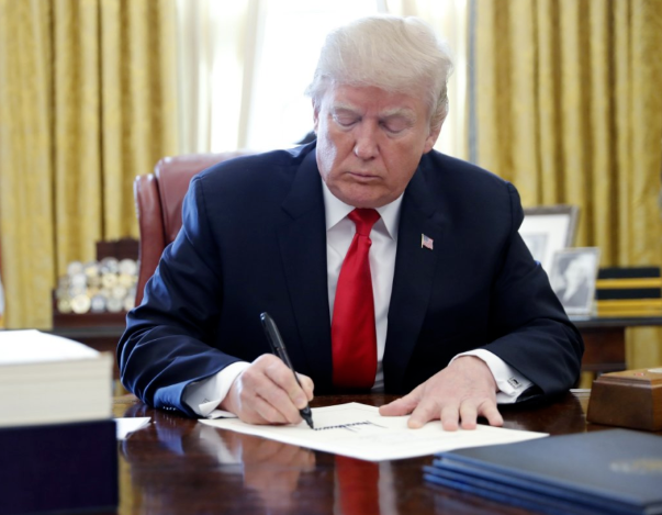 美国|美国终究还是下手了，特朗普签署一项命令，目标竟是中国这个项目