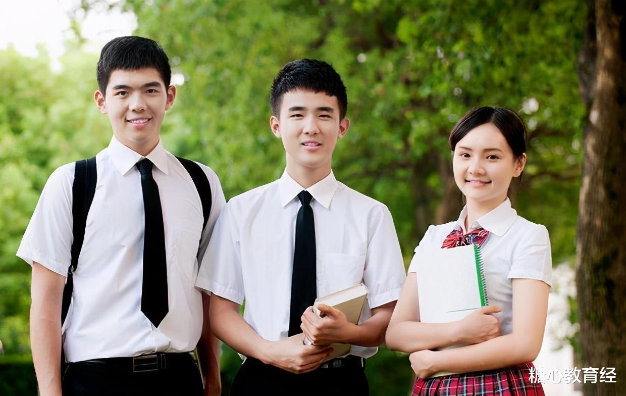 早恋|高三男生做这4件事,可能会影响高考成绩,学生:幸好早知道