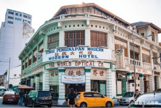 马来西亚▲这个国家拆掉所有中文标牌，抵制华人群体，中国网友：你清醒一点