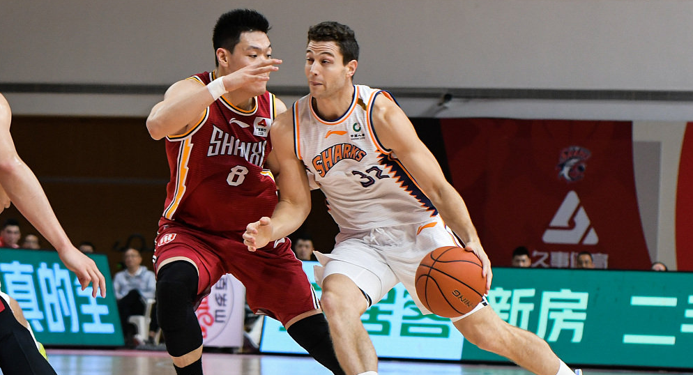 张宁|掉分！张宁在职业生涯的第二场比赛，背手防守对面小外援