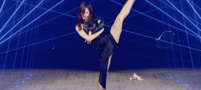 【姐姐】乘风破浪的姐姐。首播引起全网热议