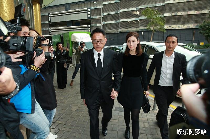 许晋亨|“斗不过”死去的公公，李嘉欣恨铁不成钢又如何？许晋亨醉翁之意不在酒！