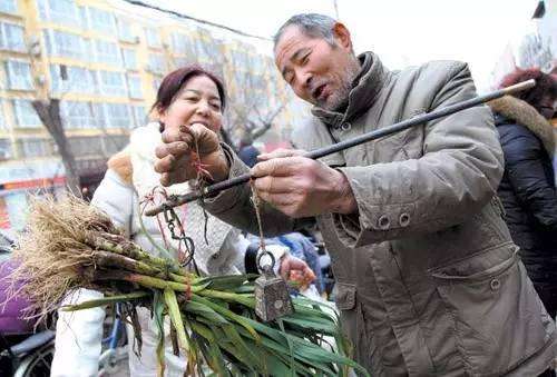 乡村轶事|“地摊经济”才火爆没多久，现在又要“凉凉”了？老农有话说