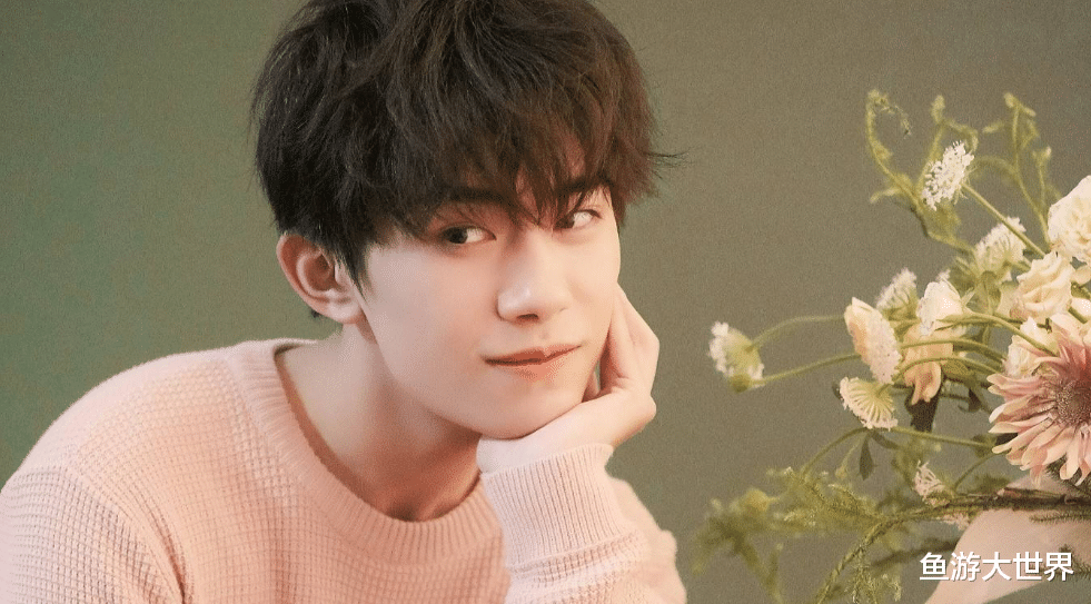 李沁▲电视剧演员霸屏排行榜：易烊千玺第九，任嘉伦第二，第一实至名归！