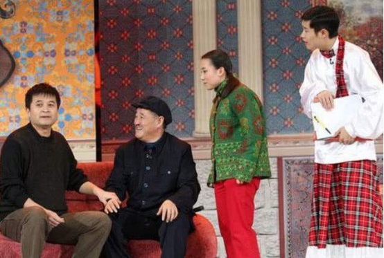 春晚|22岁登上春晚舞台，成名了开百万豪车，却抛弃了丈夫和儿子