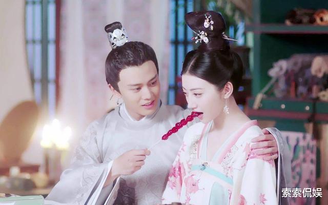 聂欢|原先不懂任嘉伦为何非聂欢不娶，看到她学生照后，瞬间明白了